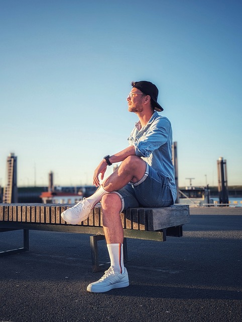 价而望而却 价而望而却